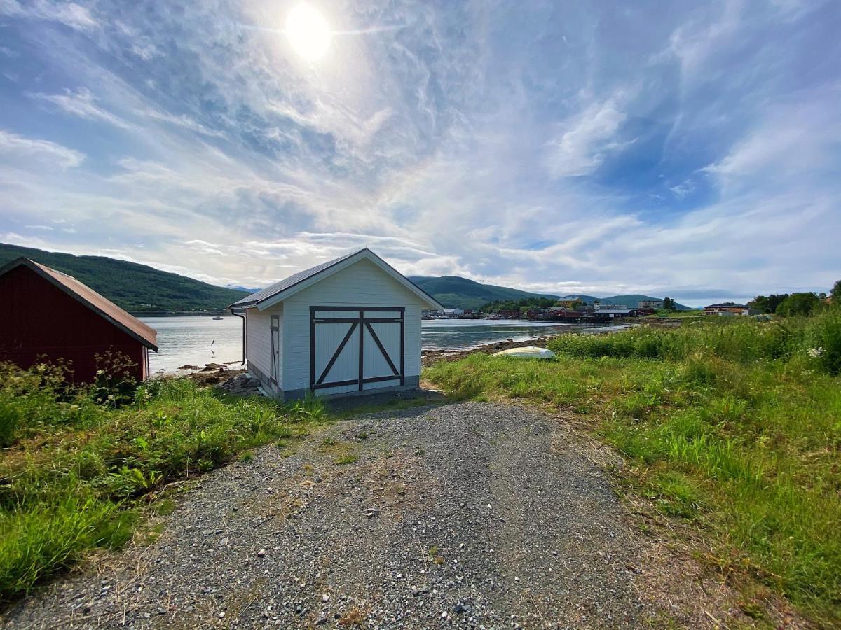 Visit Leif At Senja Apartment Gibostad ภายนอก รูปภาพ