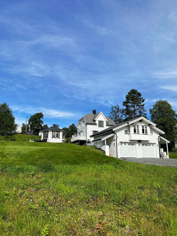 Visit Leif At Senja Apartment Gibostad ภายนอก รูปภาพ