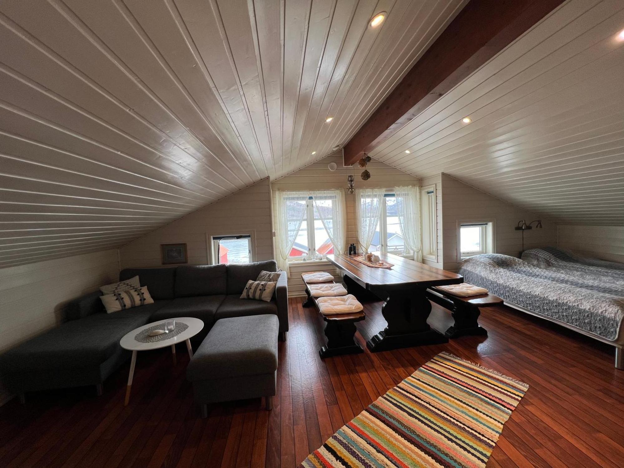Visit Leif At Senja Apartment Gibostad ภายนอก รูปภาพ