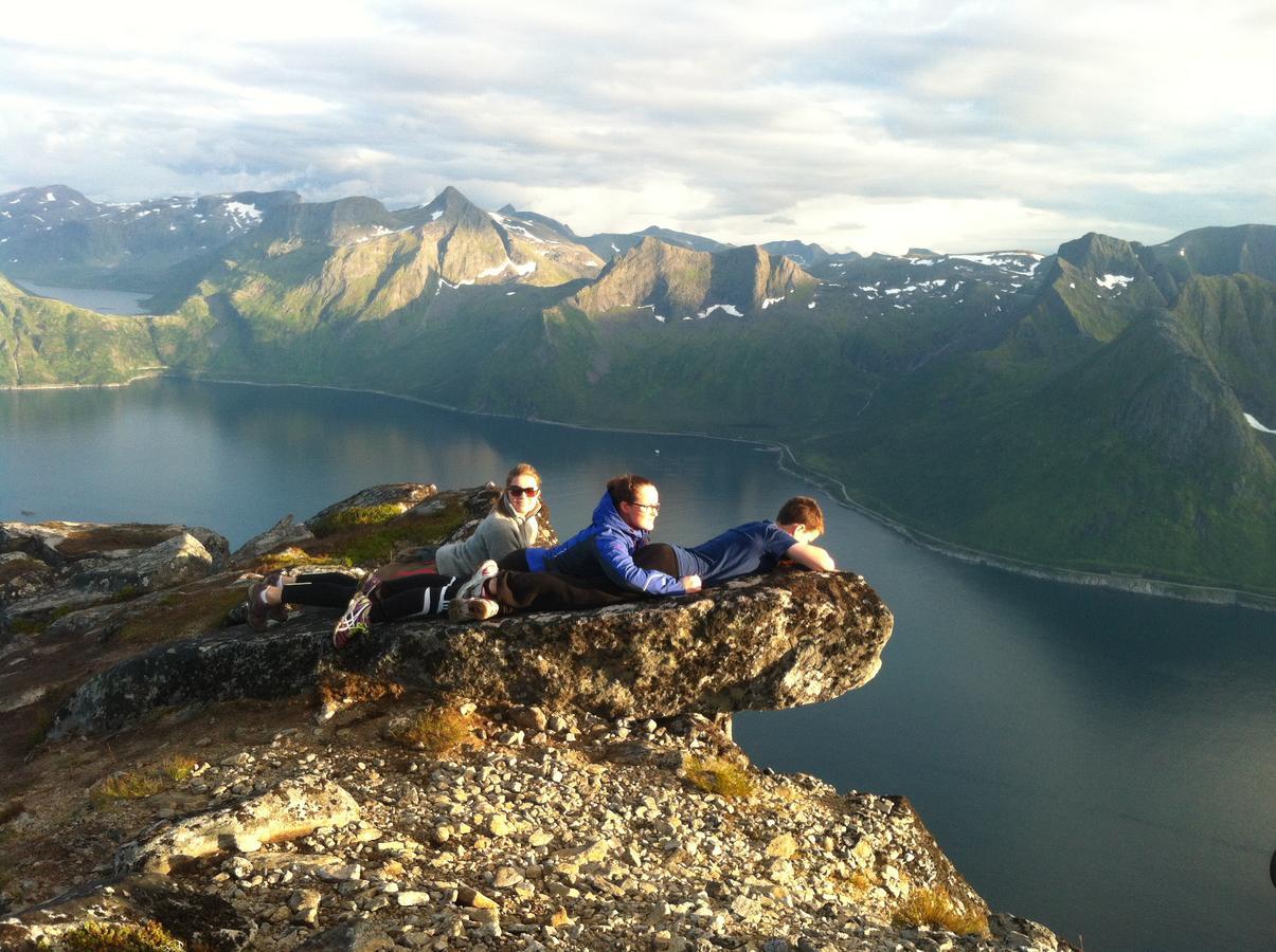 Visit Leif At Senja Apartment Gibostad ภายนอก รูปภาพ